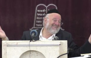 סליחות בשידור חי – מבית הכנסת 'הנביא יחזקאל' בתל אביב בהשתתפות הרב אדיר עמרוצי שליט"א